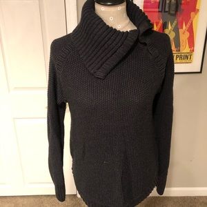 Lululemon side snap turtleneck